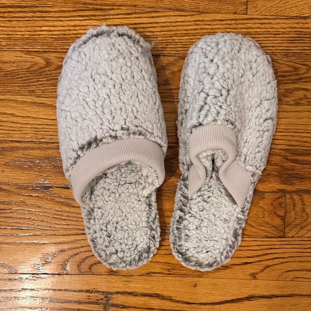 Pottery Barn Gray Women's Slippers